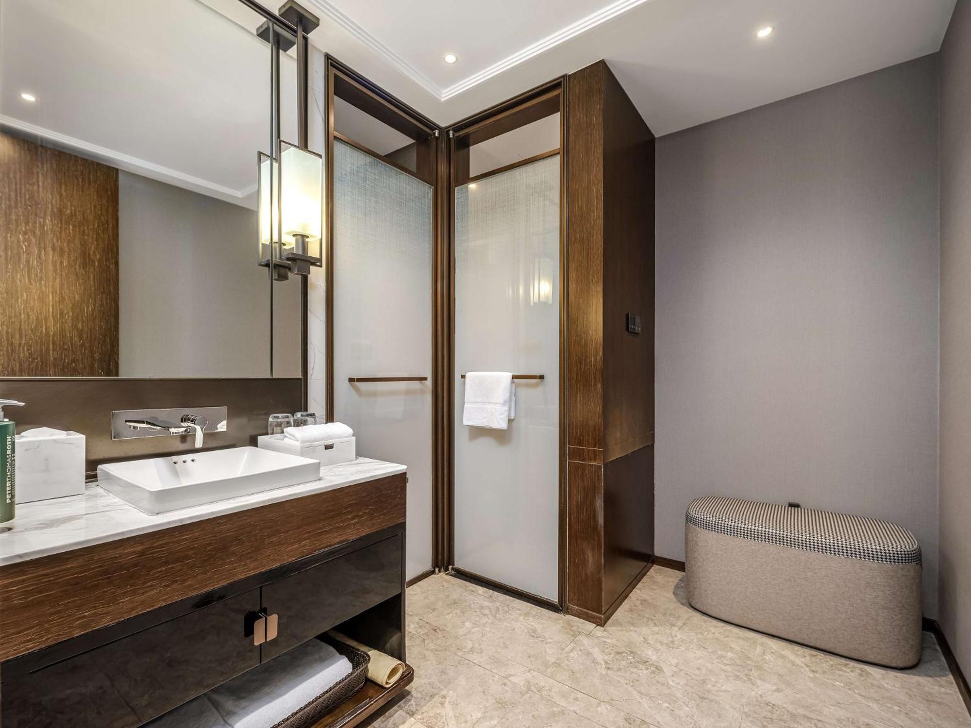 Hilton Garden Inn Beijing Guomao Dış mekan fotoğraf